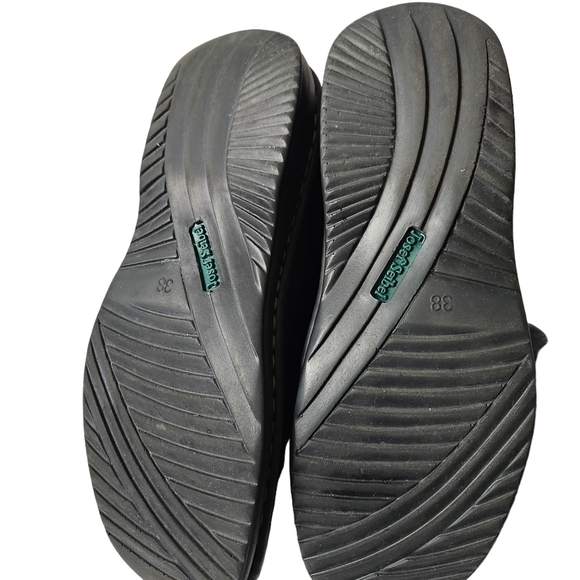 Black Leather Women's Shoes - Picture 8 of 8